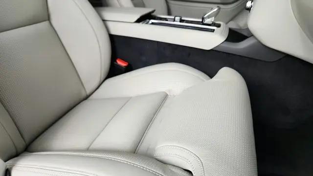 2026 Volvo XC90 Plug-In Hybrid Ultra, T8 AWD, Electric/Gasoline, Bright, 7 Seats