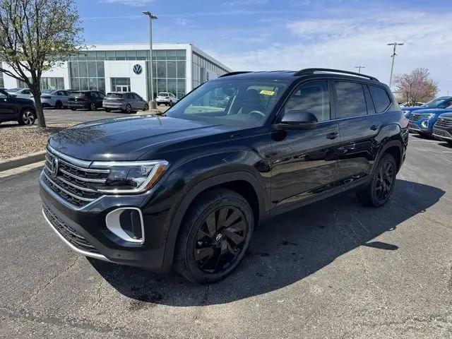 2026 Volkswagen Atlas SE with Technology for sale in Lee's Summit, MO