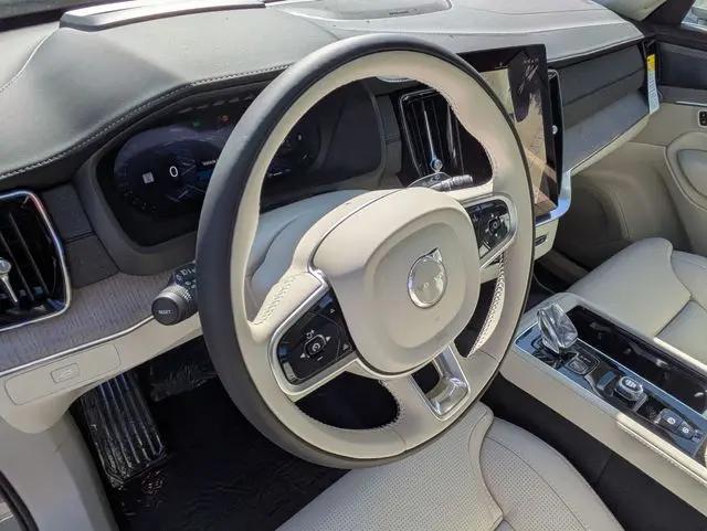 2026 Volvo XC90 Ultra, B6 AWD Gas (mild hybrid), Gasoline, Bright, 7 Seats