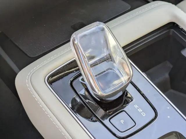 2026 Volvo XC90 Ultra, B6 AWD Gas (mild hybrid), Gasoline, Bright, 7 Seats