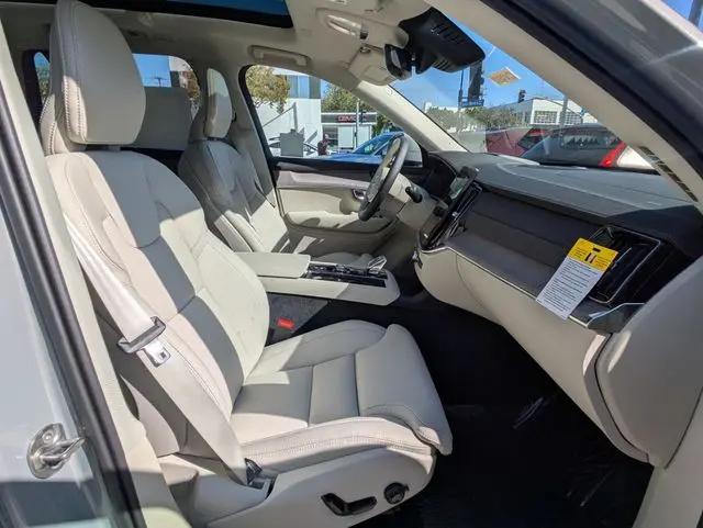 2026 Volvo XC90 Ultra, B6 AWD Gas (mild hybrid), Gasoline, Bright, 7 Seats
