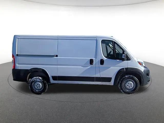 2026 Ram ProMaster Cargo Van Tradesman Low Roof 136" WB w/Pass Seat