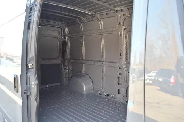 2026 Ram ProMaster 2500 Cargo Van Tradesman High Roof 159" WB w/Pass Seat