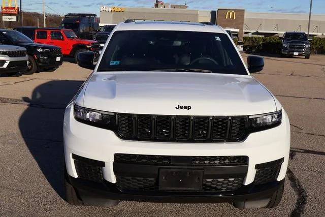 2023 Jeep Grand Cherokee L Altitude 4x4