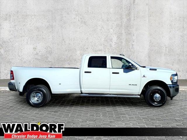 2019 RAM 3500 Tradesman Crew Cab 4x4 8 Box 2019 RAM 3500 Tradesman Crew Cab 4x4 8 Box