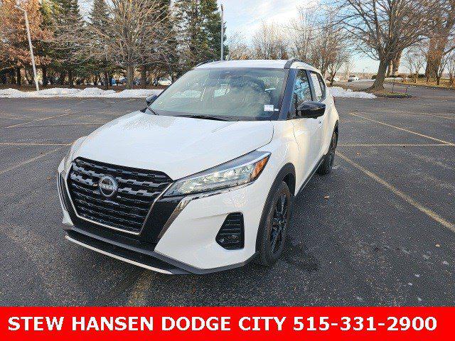 2024 Nissan Kicks SR Xtronic CVT