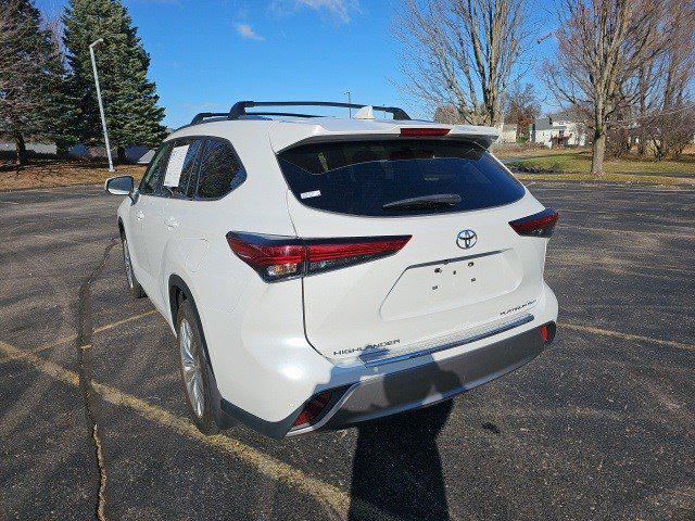 2023 Toyota Highlander Platinum 2023 Toyota Highlander Platinum