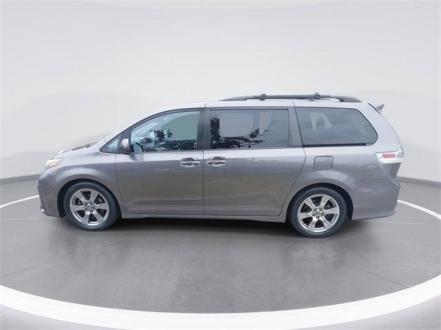 2018 Toyota Sienna L 7 Passenger