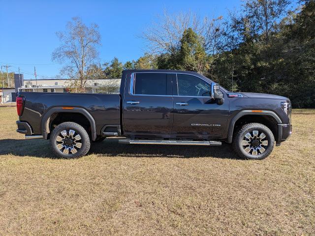 2025 GMC Sierra 2500HD 4WD Crew Cab Standard Bed Denali