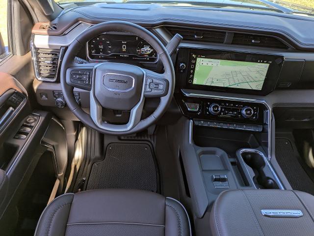 2025 GMC Sierra 2500HD 4WD Crew Cab Standard Bed Denali