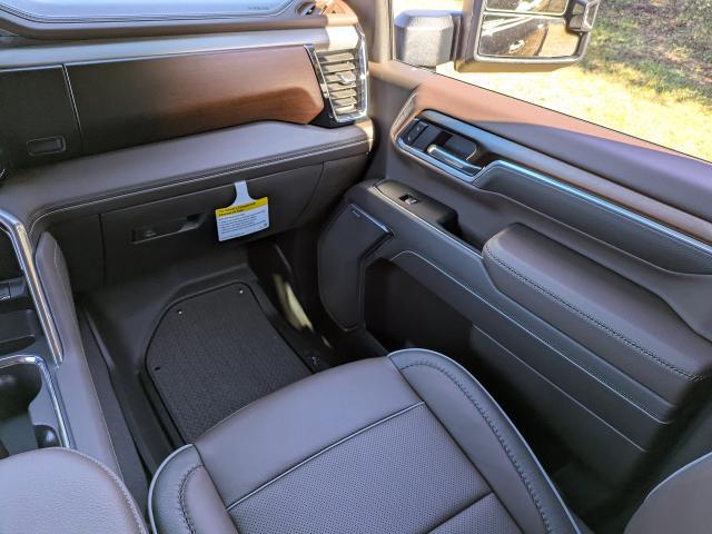 2025 GMC Sierra 2500HD 4WD Crew Cab Standard Bed Denali