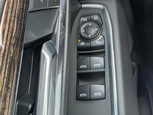 2025 GMC Sierra 2500HD 4WD Crew Cab Standard Bed SLE