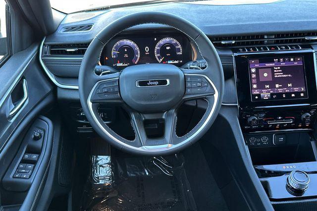 2025 Jeep Grand Cherokee Laredo X 4x2