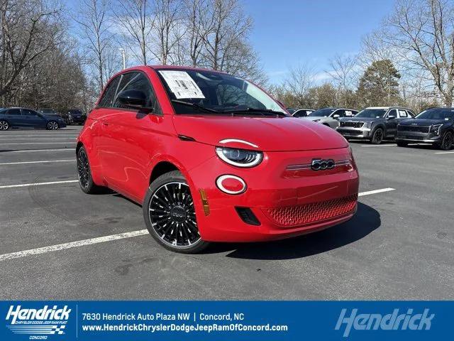 2025 Fiat FIAT 500e 500e INSPI(RED)