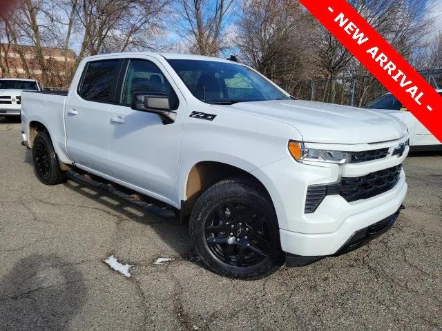2023 Chevrolet Silverado 1500 4WD Crew Cab Short Bed RST