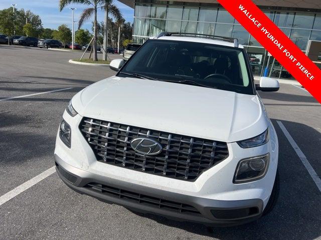 2023 Hyundai Venue SEL 2023 Hyundai Venue SEL