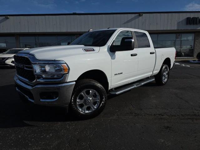 2024 RAM 2500 Big Horn Crew Cab 4x4 64 Box