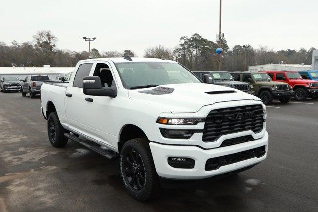 2026 RAM Ram 2500 RAM 2500 BLACK EXPRESS CREW CAB 4X4 64 BOX