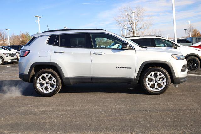 2025 Jeep Compass Latitude 4x4 2025 Jeep Compass Latitude 4x4