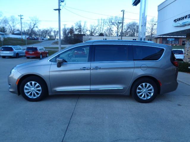 2018 Chrysler Pacifica Touring L 2018 Chrysler Pacifica Touring L