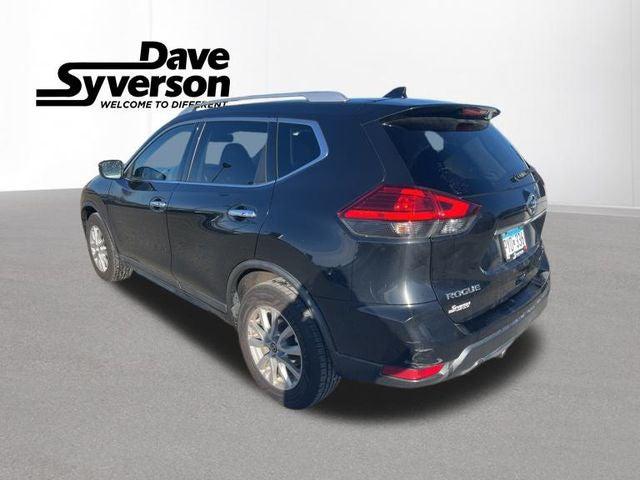 2017 Nissan Rogue SV 2017 Nissan Rogue SV