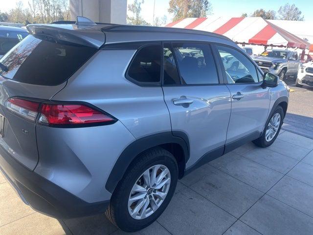 2024 Toyota Corolla Cross LE