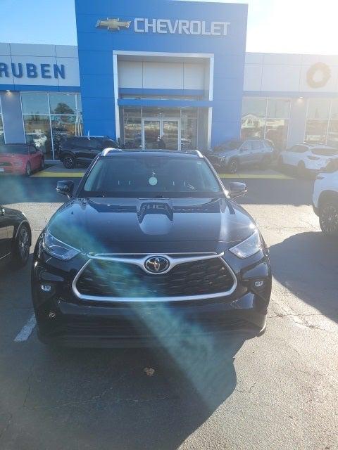 2022 Toyota Highlander XLE 2022 Toyota Highlander XLE