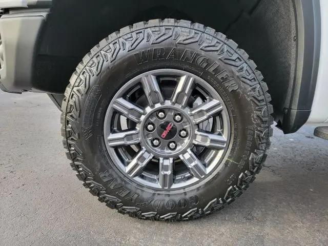2026 GMC Sierra 1500 Crew Cab, Short Bed, AT4X, 4WD