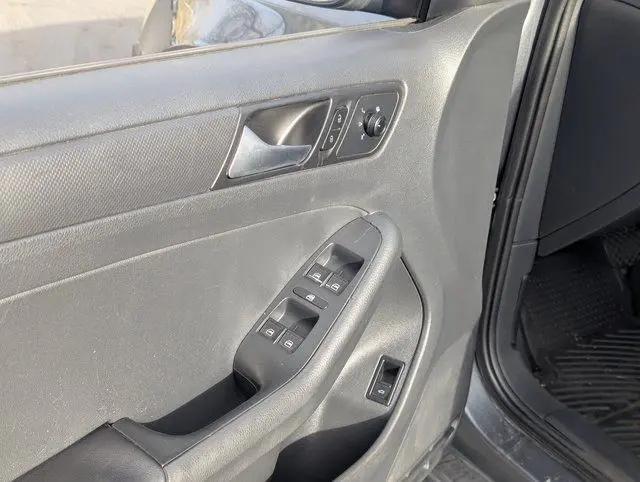 2015 Volkswagen Jetta 2.0L S