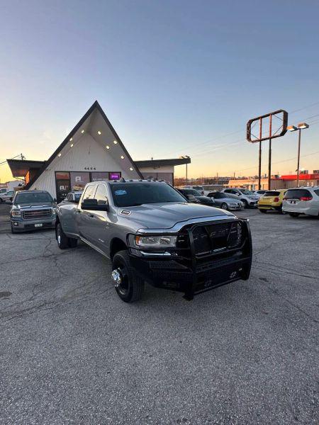 2019 Ram 3500 Tradesman Crew Cab 4x4 8' Box