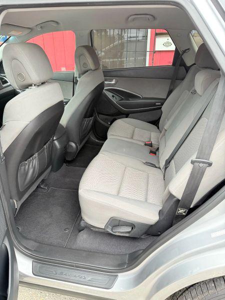 2016 Hyundai Santa Fe SE