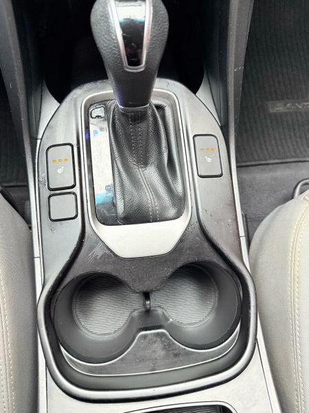 2016 Hyundai Santa Fe SE