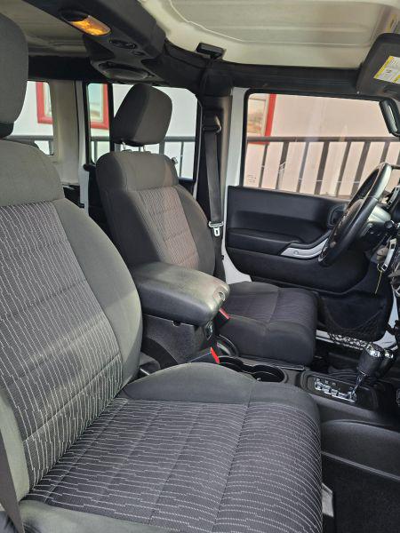 2012 Jeep Wrangler Unlimited Sahara