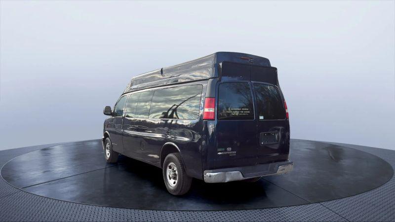 2010 Chevrolet Express LT