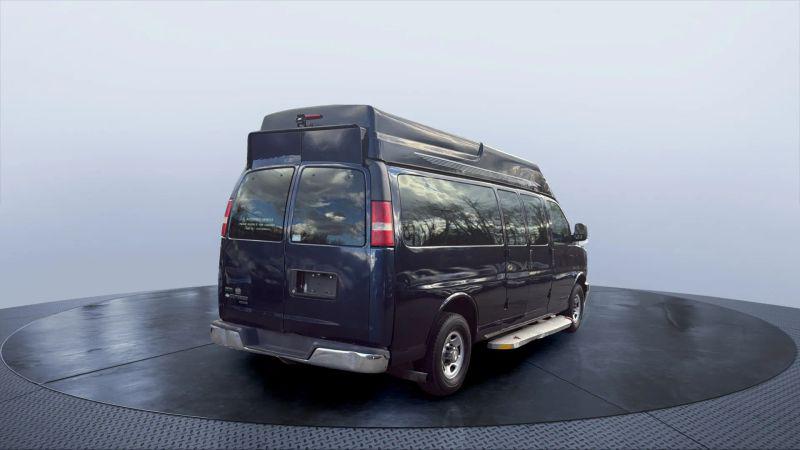2010 Chevrolet Express LT