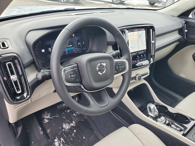 2026 Volvo XC40 B5 Plus