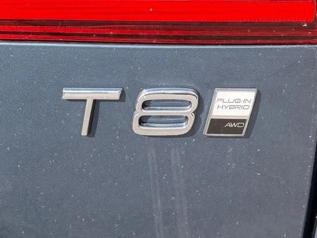 2026 Volvo XC60 Plug-In Hybrid Ultra, T8 AWD Electric/Gasoline, Dark