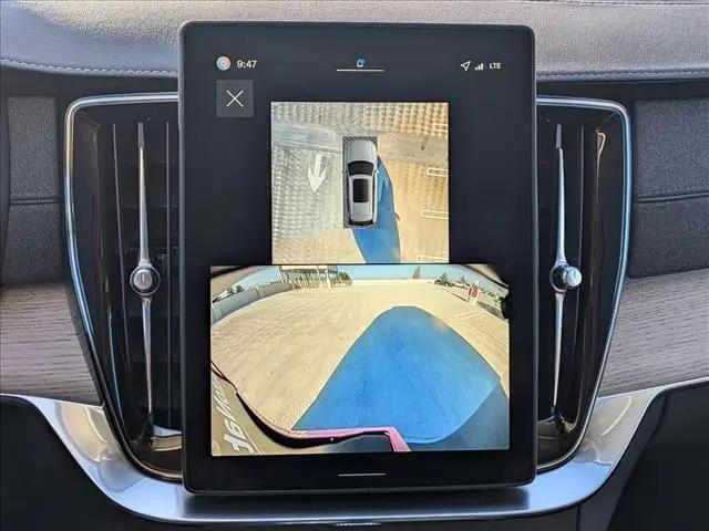 2026 Volvo XC90 Plus, B5 AWD Gas (mild hybrid), Gasoline, Bright, 7 Seats