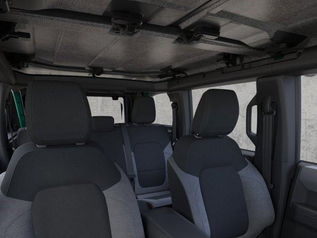 2025 Ford Bronco Base 4 Door 4x4