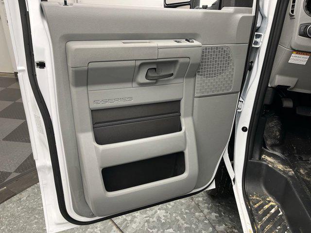 2026 Ford E-350 Cutaway Base