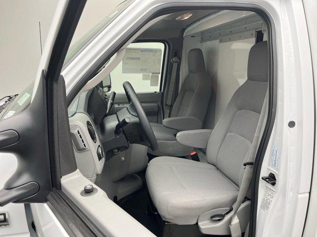 2026 Ford E-350 Cutaway Base
