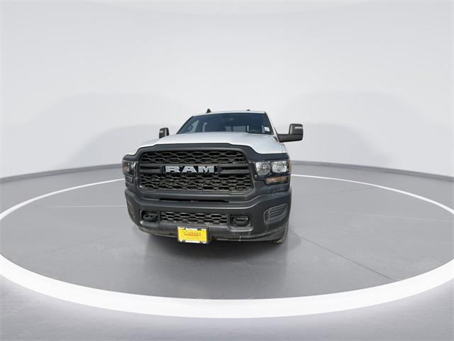 2023 RAM 2500 Tradesman Crew Cab 4x4 8 Box