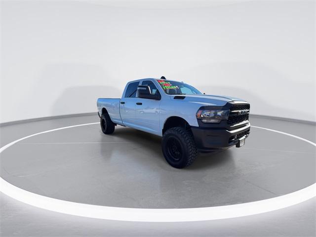 2023 RAM 2500 Tradesman Crew Cab 4x4 8 Box 2023 RAM 2500 Tradesman Crew Cab 4x4 8 Box