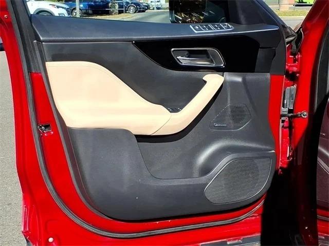 2017 Jaguar F-PACE 35t Premium 2017 Jaguar F-PACE 35t Premium