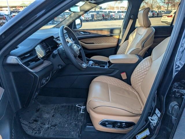 2024 Jeep Grand Cherokee Summit 4x4 2024 Jeep Grand Cherokee Summit 4x4