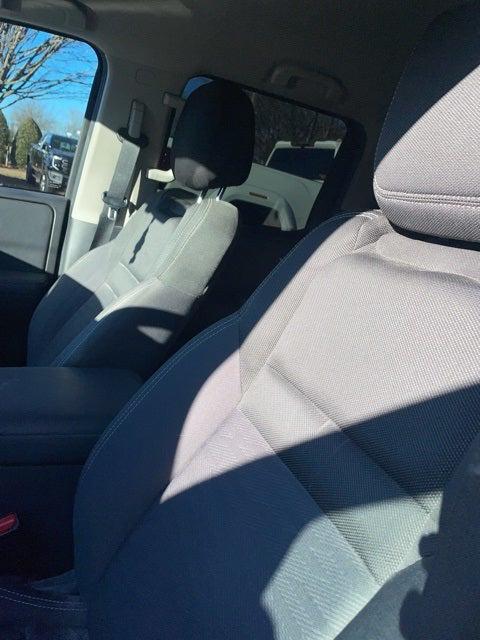 2022 Nissan Frontier Crew Cab Long Bed SV 4x4