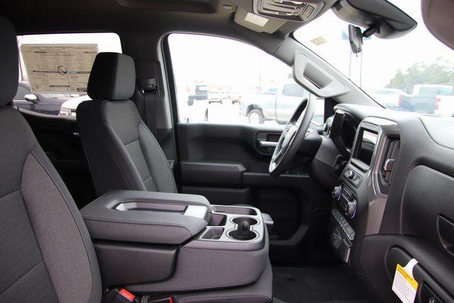 2026 Chevrolet Silverado 1500 4WD Crew Cab Standard Bed Custom Trail Boss