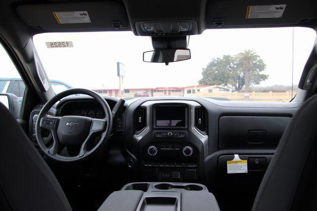 2026 Chevrolet Silverado 1500 4WD Crew Cab Standard Bed Custom Trail Boss