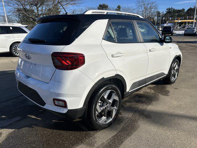 2026 Hyundai Venue SEL w/Two-Tone Roof