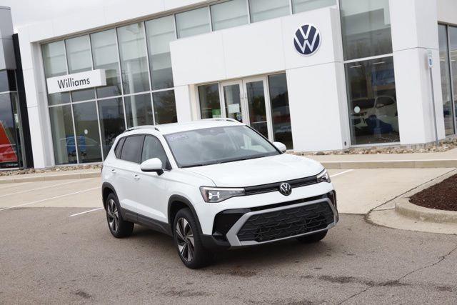 2025 Volkswagen Taos 1.5T SE for sale in LANSING, MI